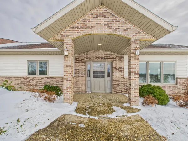 $589,000 | 19801 Sundown Lane, Glenwood, MN 56334