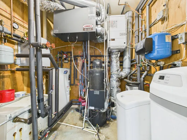 $589,000 | 19801 Sundown Lane, Glenwood, MN 56334