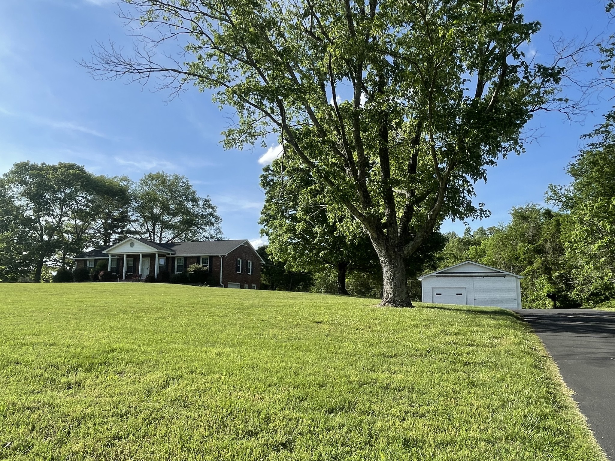 281 Ed Harris Road Ashland City, TN 37015 - Photo 3 of 47 Gallery Image 3