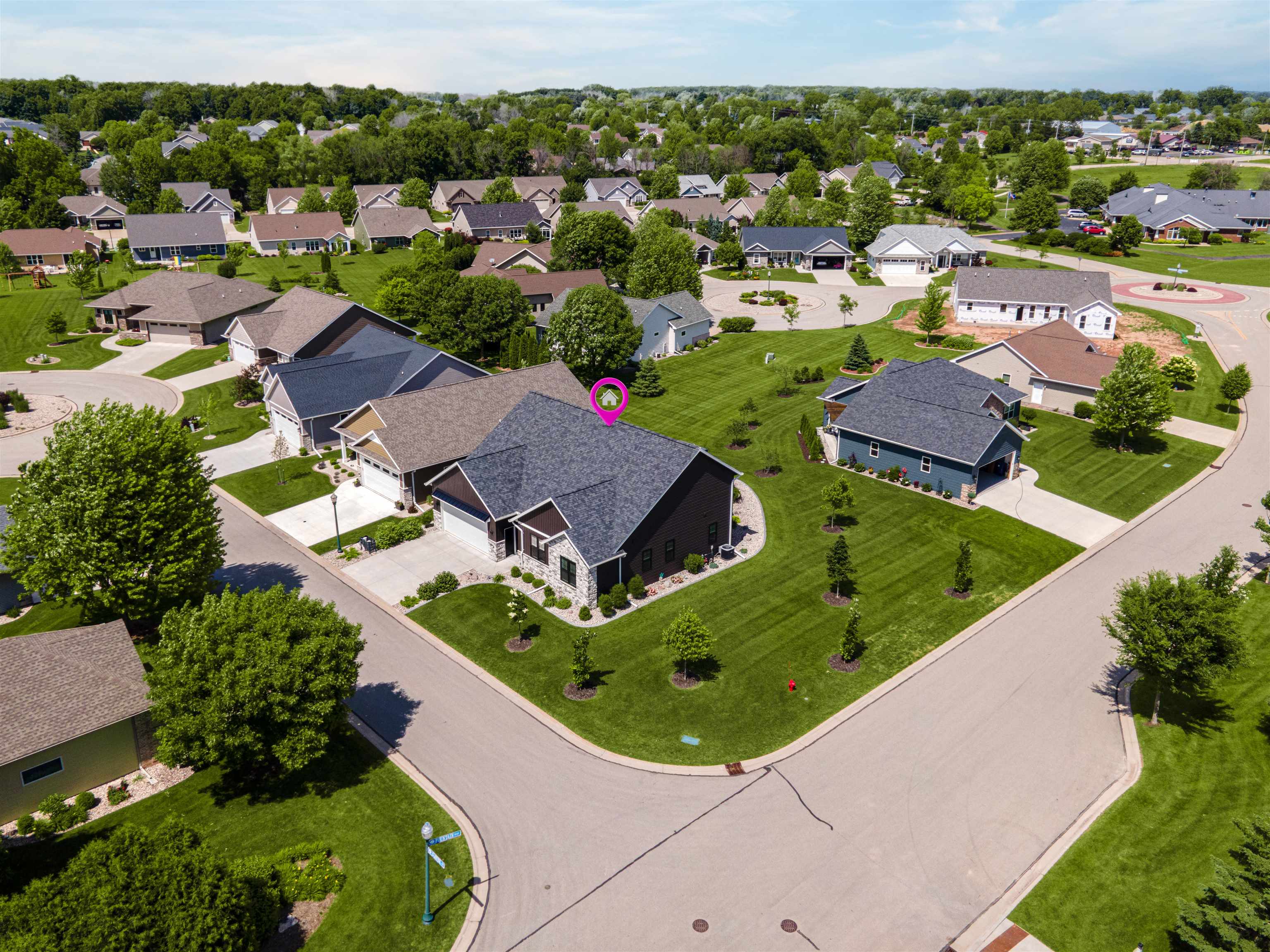 901 Clover Court Menasha, WI 54952 - Photo 39 of 41