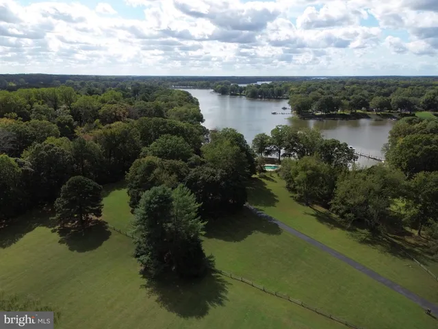 $399,900 | 915 Sportsman Neck Road, Queenstown, MD 21658