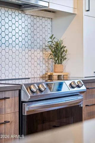 a view of utility room