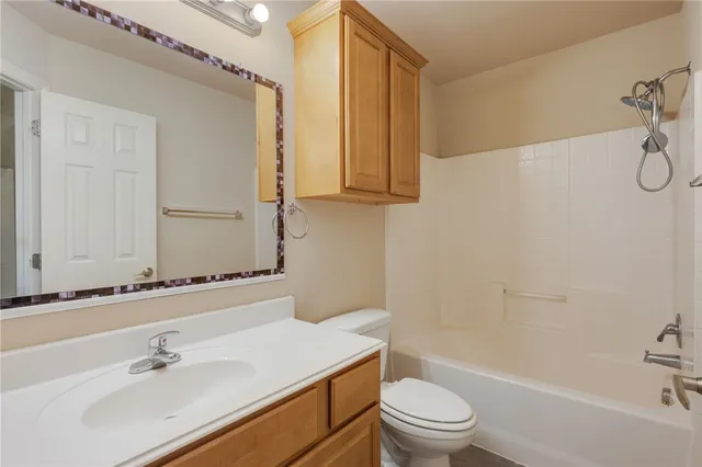 $329,500 | 305 Holleman Drive, Unit 902, College Station, TX 77840