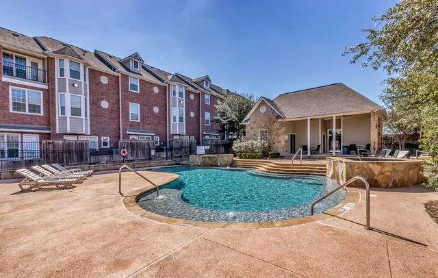 $329,500 | 305 Holleman Drive, Unit 902, College Station, TX 77840