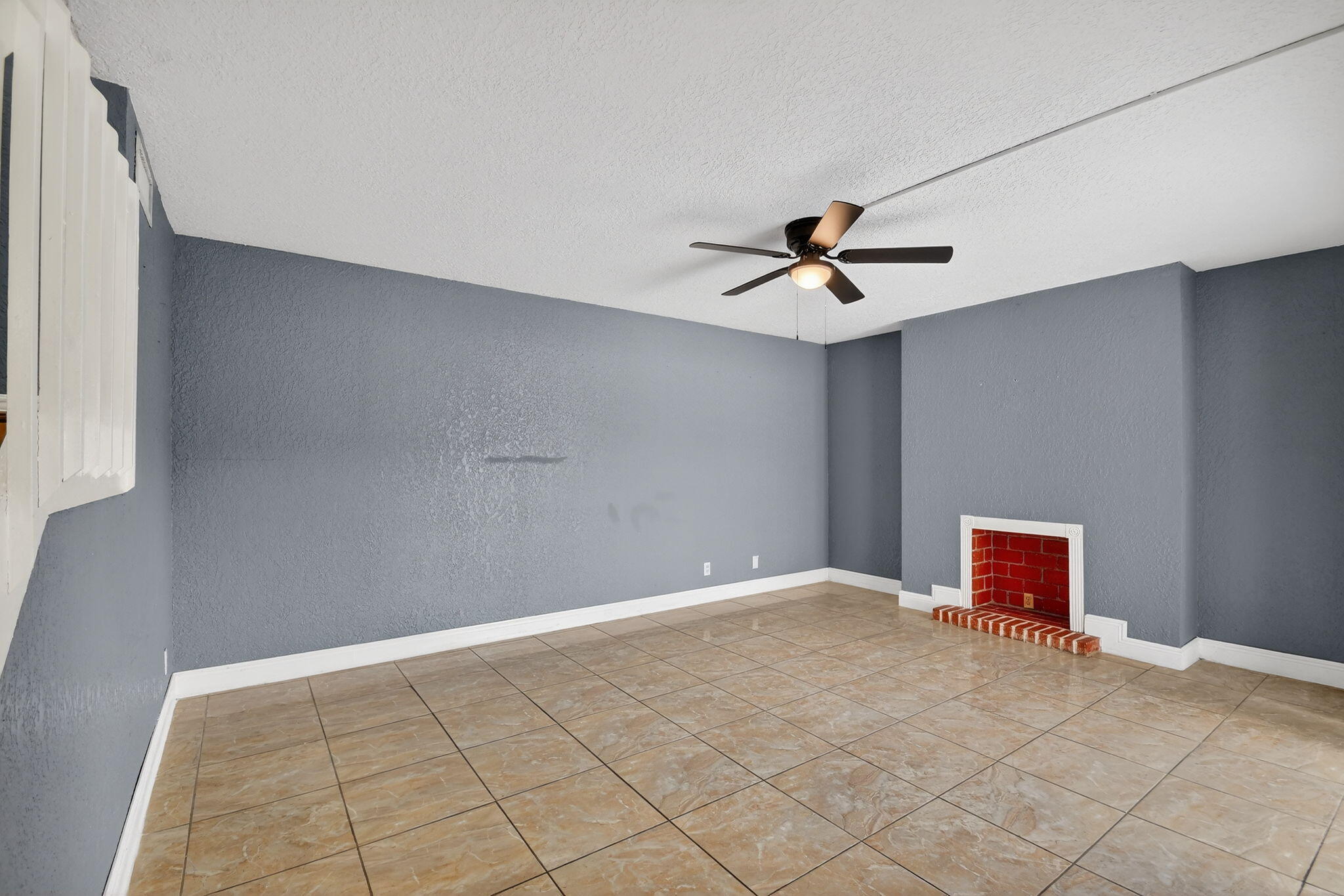 320 Woodland Road Palm Springs, FL 33461 - Photo 24 of 49 25-web-or-mls-DSC_4872