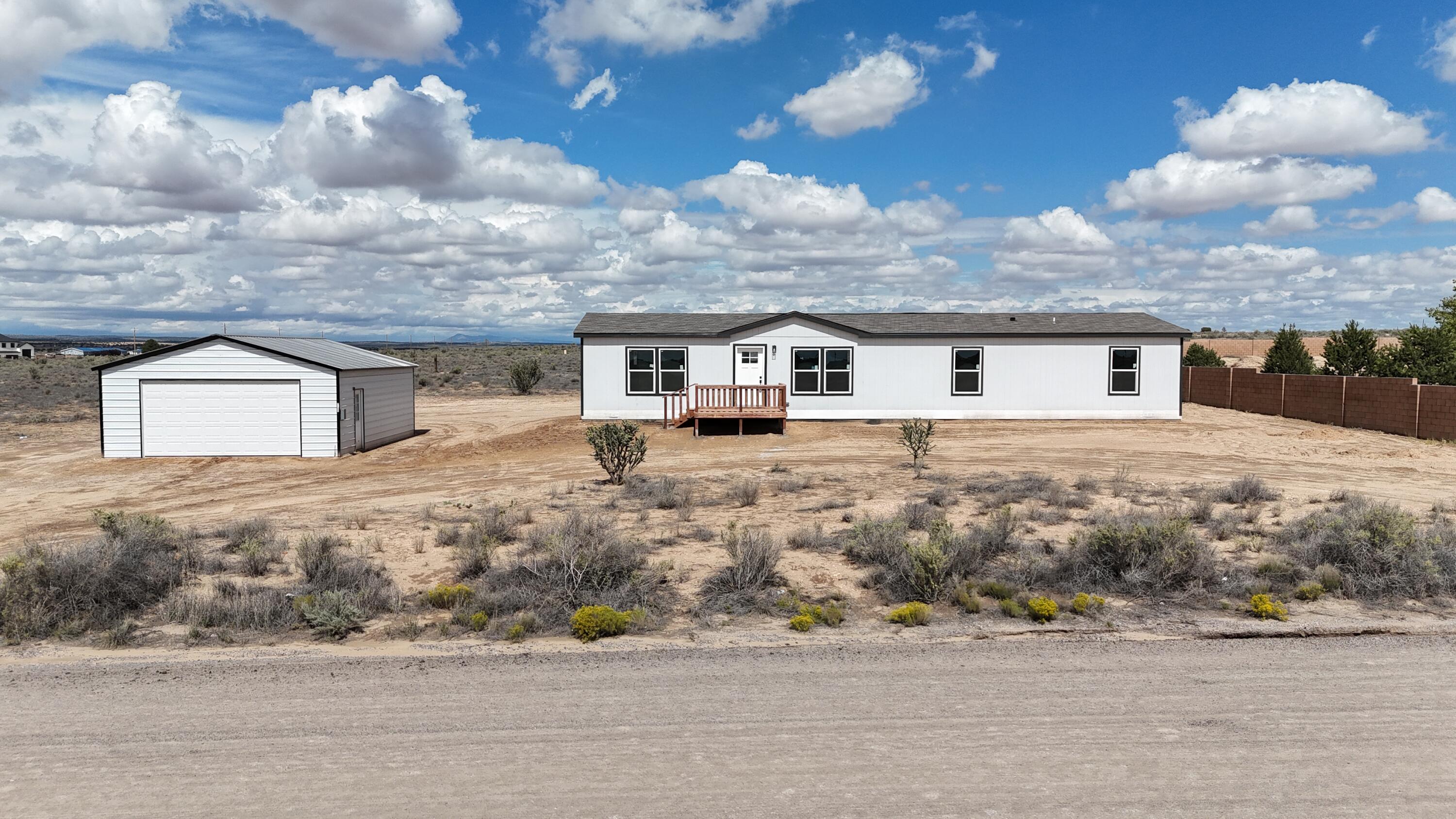 45 10th Avenue Northeast Rio Rancho, NM 87144 - Photo 1 of 32 Gallery Image 1
