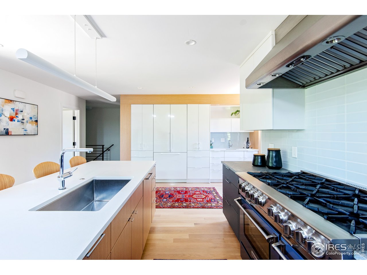 8835 Pine Cone Lane Niwot, CO 80503 - Photo 12 of 32 tons of kitchen storage