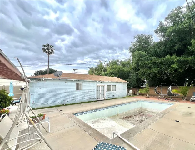 $965,000 | 5839 Tobias Avenue, Van Nuys, CA 91411