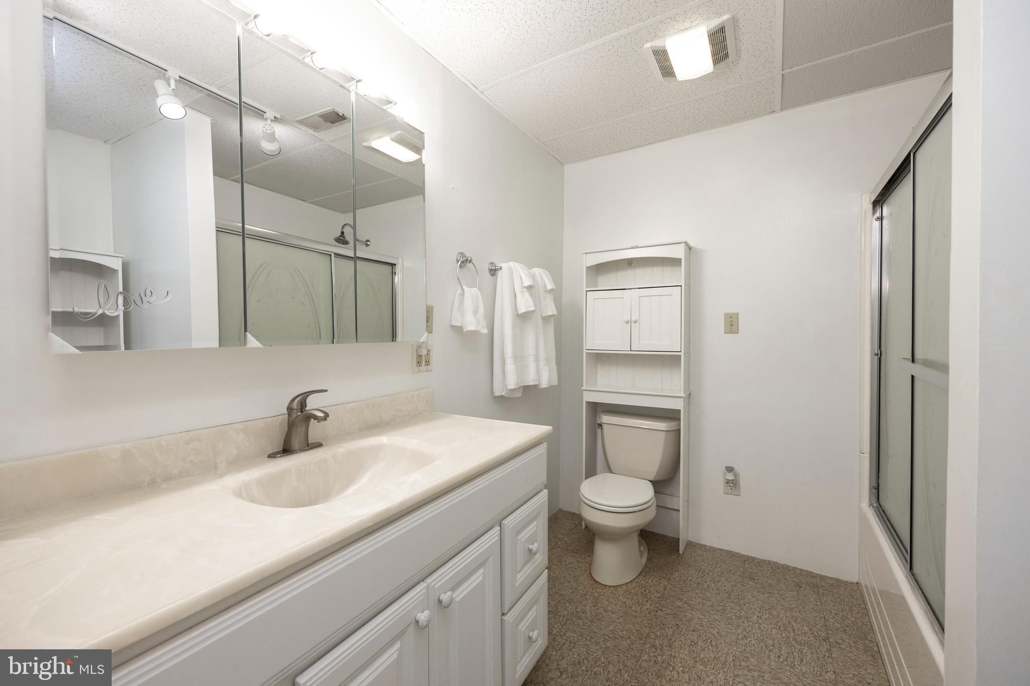 184 Monacy Road Coatesville, PA 19320 - Photo 37 of 51 Full bath, lower level