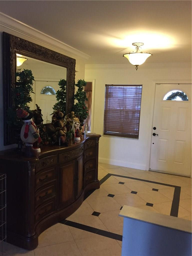 22989 Southwest 56th Avenue Boca Raton, FL 33433 - Photo 4 of 30