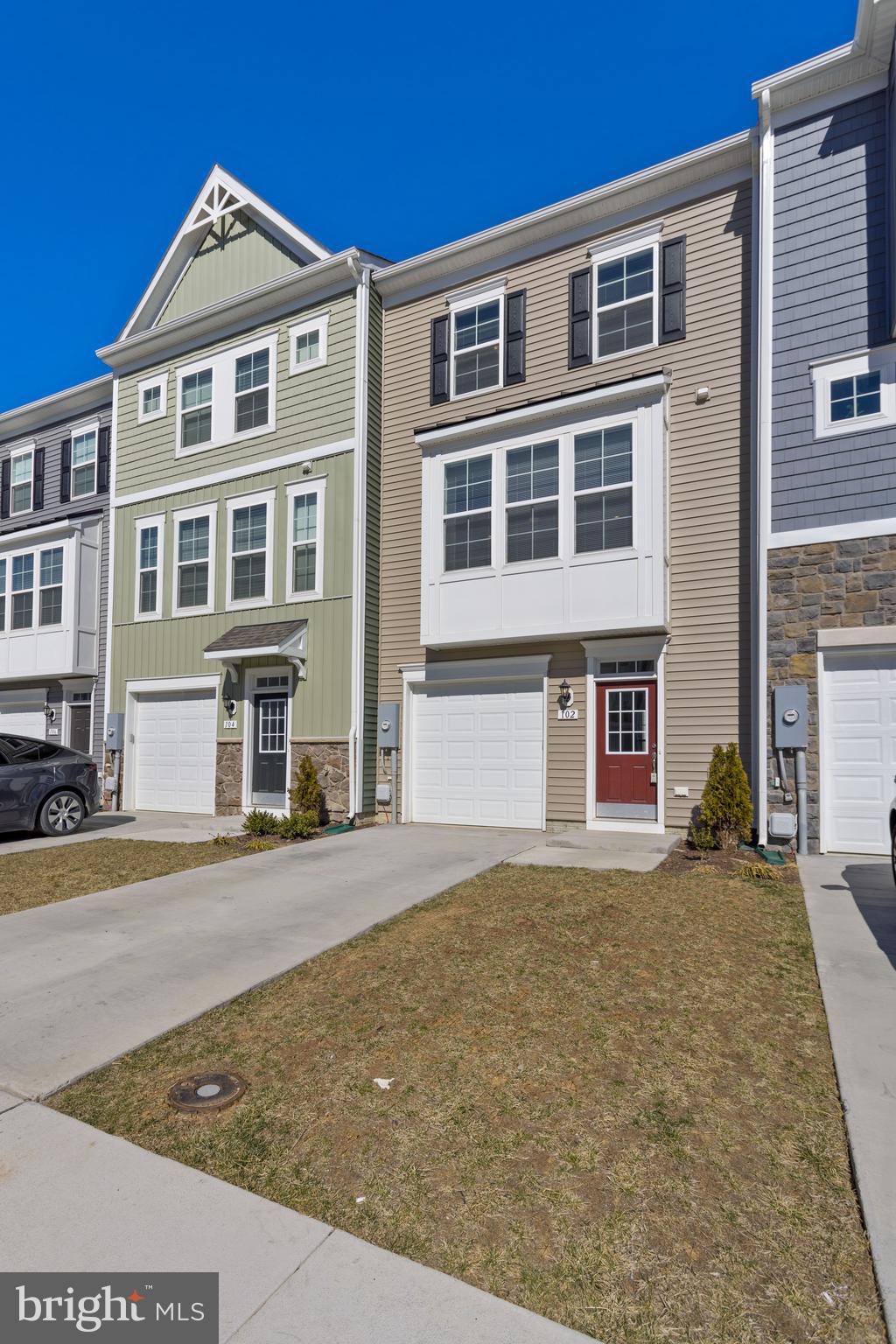 Move in quickly to Freedom Manor