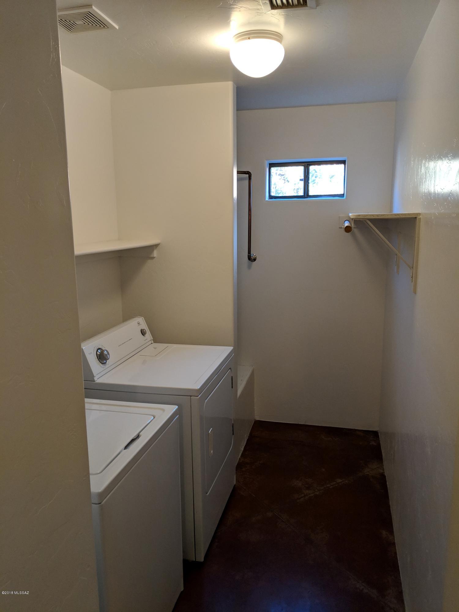 412 East Geronimo Bluff Loop Tucson, AZ 85705 - Photo 11 of 13