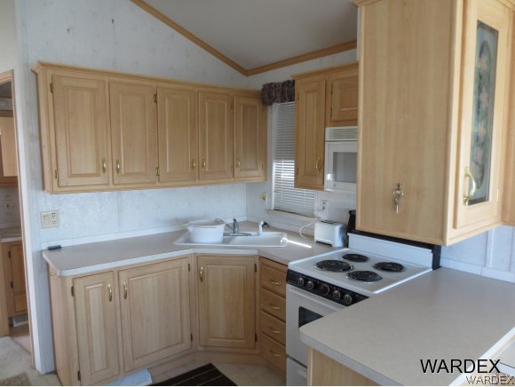 2000 Ramar Road, Unit 286 Bullhead City, AZ 86442 - Photo 3 of 18 Kitchen
