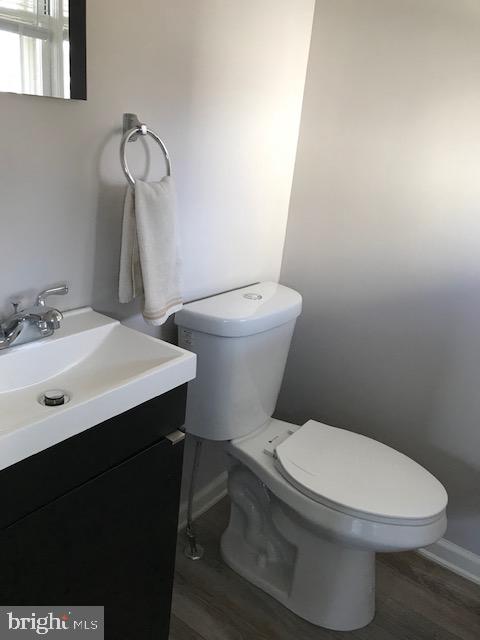 268 West Roland Road Brookhaven, PA 19015 - Photo 10 of 26 Powder Room