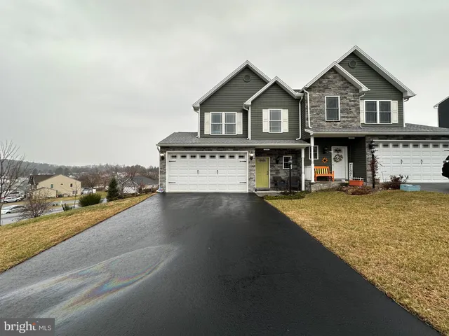 $299,000 | 11115 Gopher Drive North, Waynesboro, PA 17268