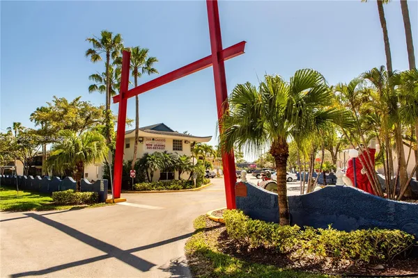 $1,500 | 8320 Southwest 65th Avenue, Unit J10A, Miami, FL 33143