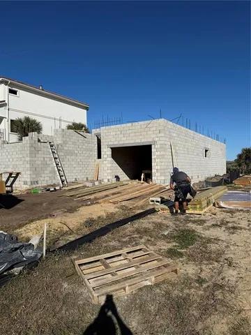 a view of a outdoor space