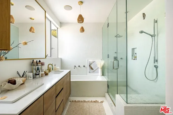 $15,000 | 844 California Avenue, Venice, CA 90291