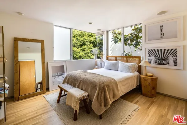 $15,000 | 844 California Avenue, Venice, CA 90291