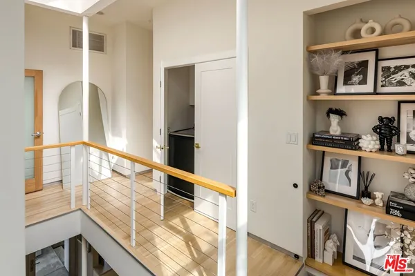 $15,000 | 844 California Avenue, Venice, CA 90291