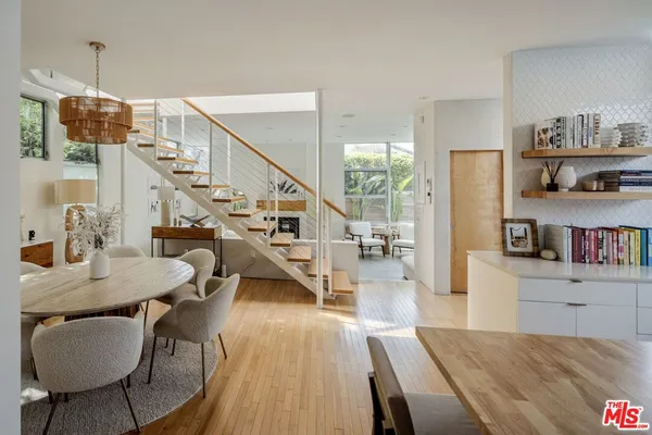 $15,000 | 844 California Avenue, Venice, CA 90291