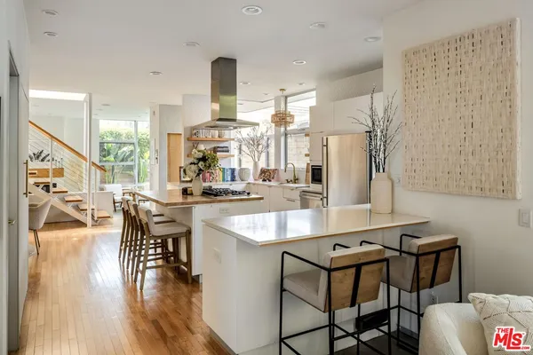 $15,000 | 844 California Avenue, Venice, CA 90291