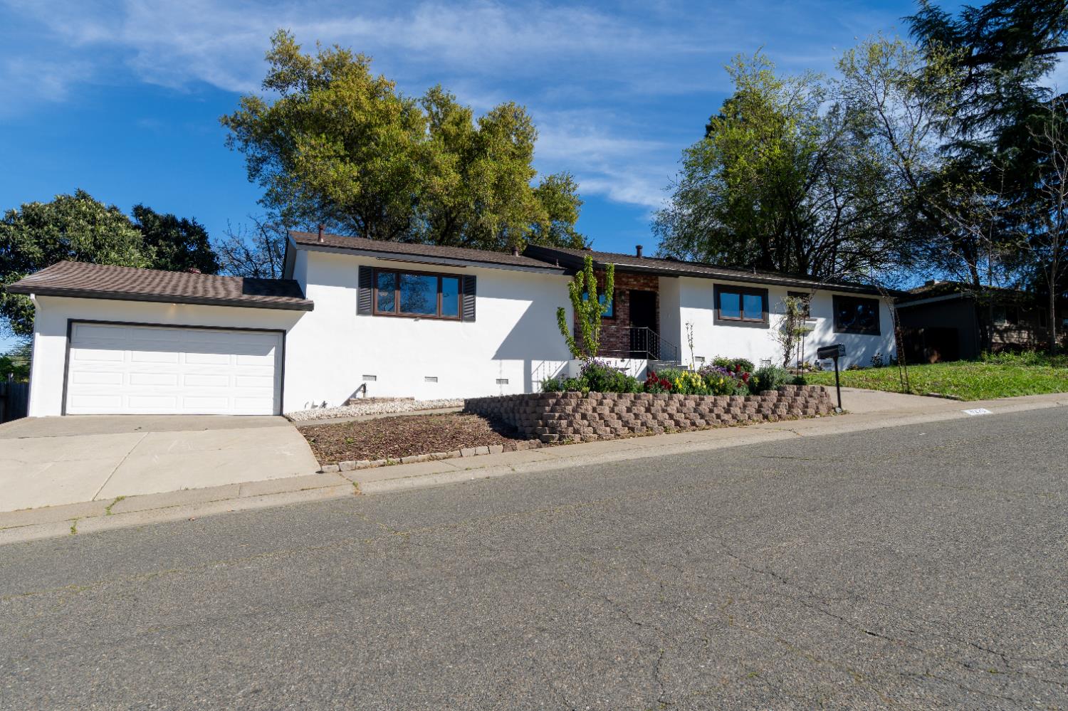 4220 Elva Way Sacramento, CA 95821 - Photo 45 of 52 a view of a house with a patio
