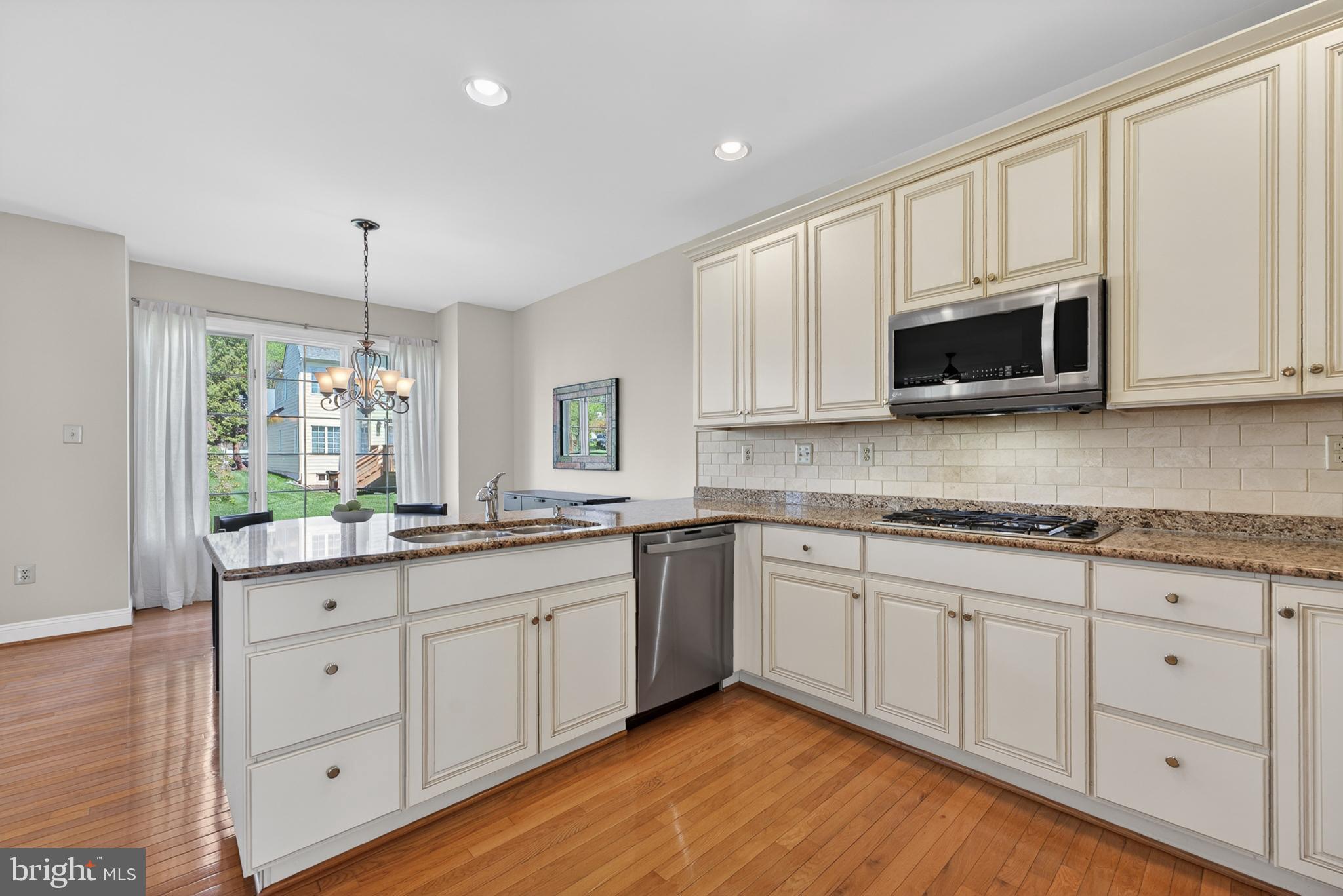 6 Landon Way Exton, PA 19341 - Photo 8 of 43 Kitchen