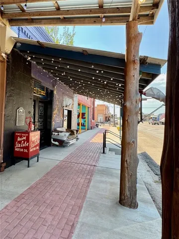 a view of a entryway door of the house