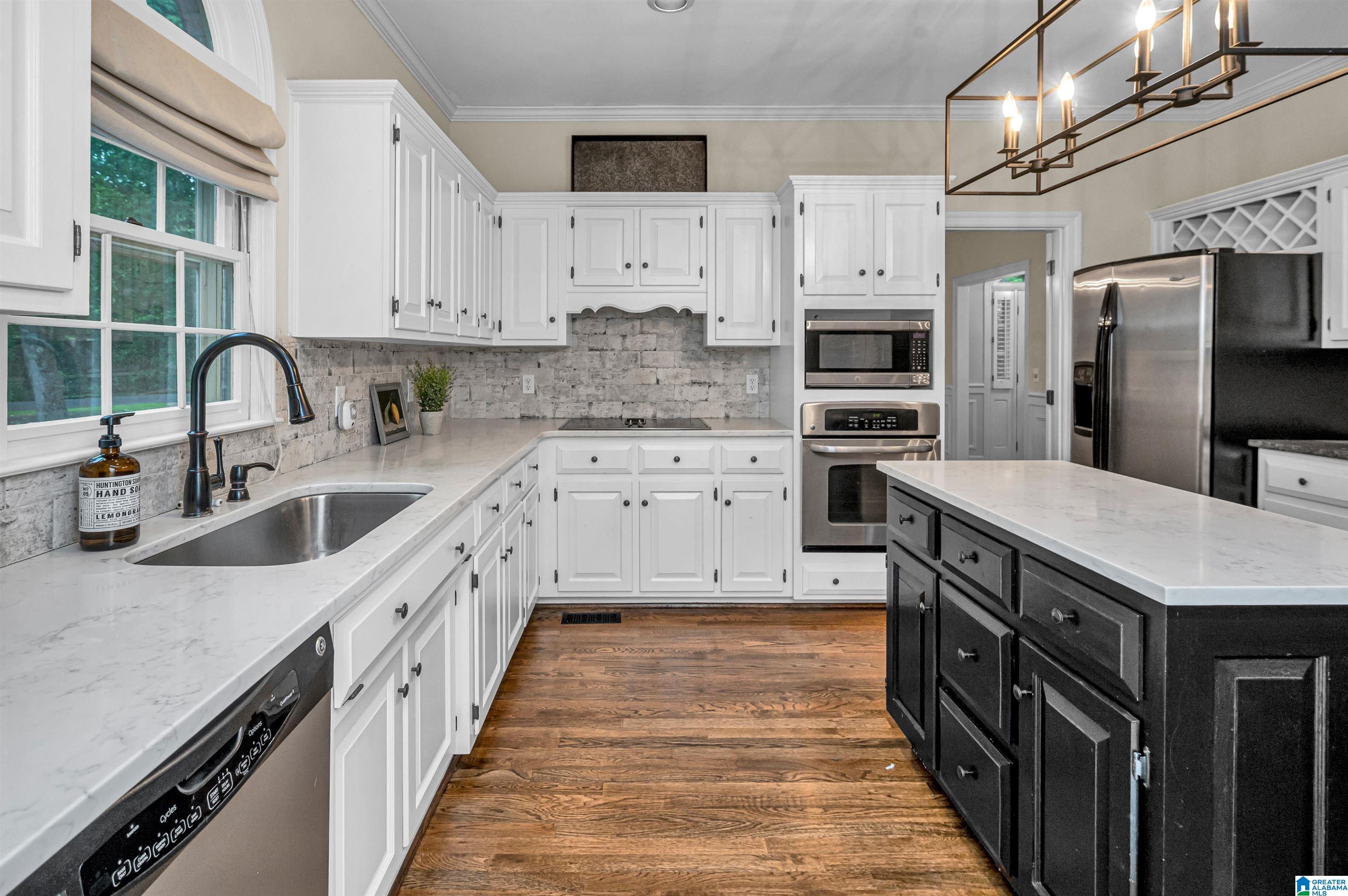 1917 River Woods Road Birmingham, AL 35244 - Photo 13 of 48 Gallery Image 13