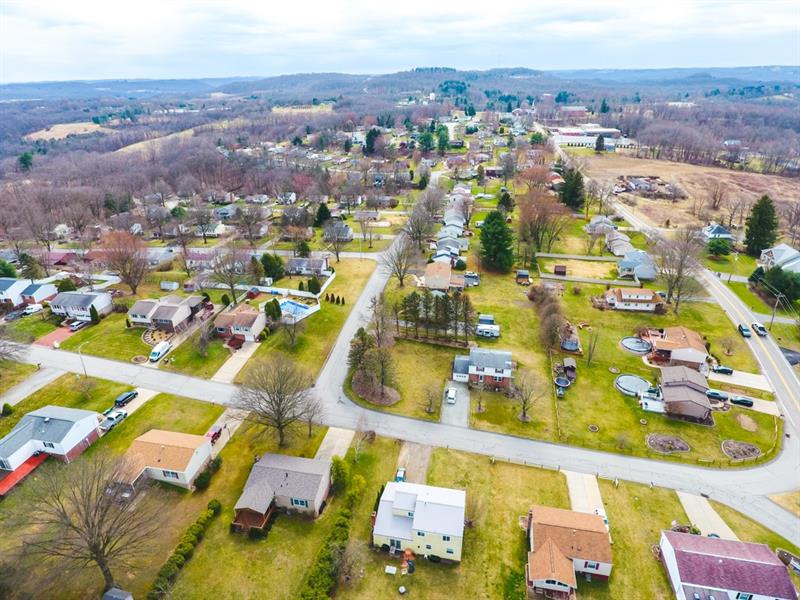 223 East Union Road Cheswick, PA 15024 - Photo 24 of 25 On the edge of The Deer Park Plan, a well manicured neighborhood, this home's proximity to all major roadways is so convenient. Within 15/20 minutes you are at Route 8 or Route 28, Turnpike and an easy commute to Downtown Pittsburgh. Deer Lakes Bowl is minutes up East Union Road and offers family recreation and good food! Don't miss out on this great opportunity in Deer Lakes Schools!!!