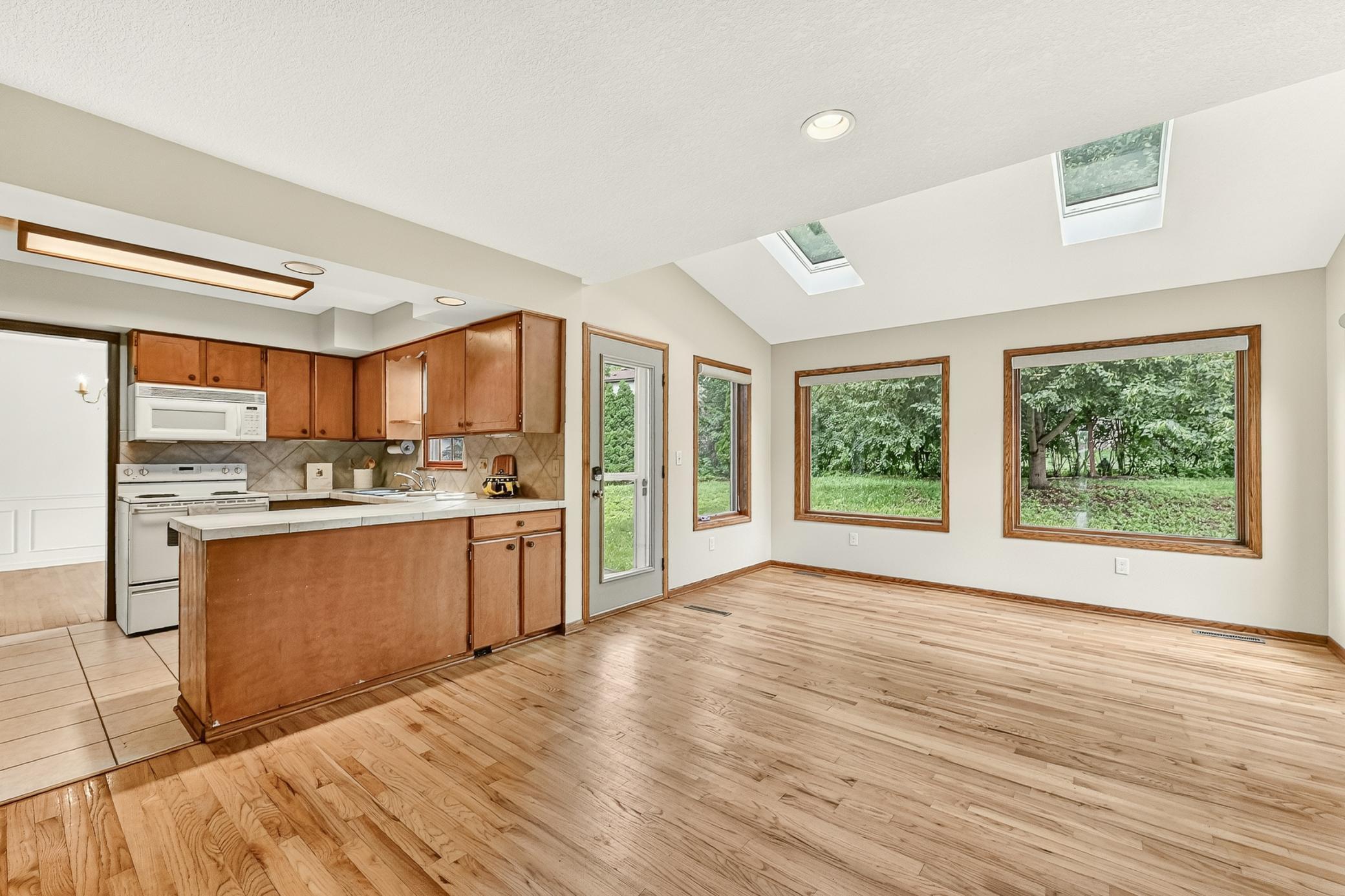 1009 19th Street Northeast Rochester, MN 55906 - Photo 10 of 31