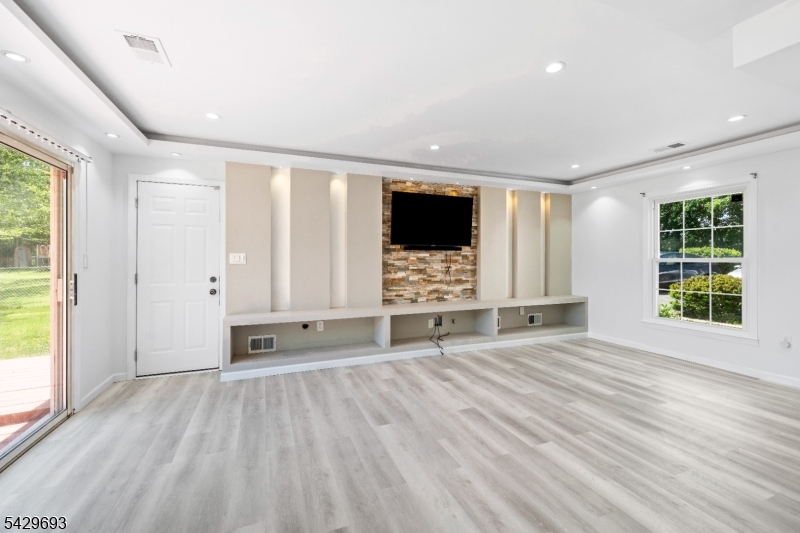 726 New Brunswick Road Somerset, NJ 08873 - Photo 11 of 27