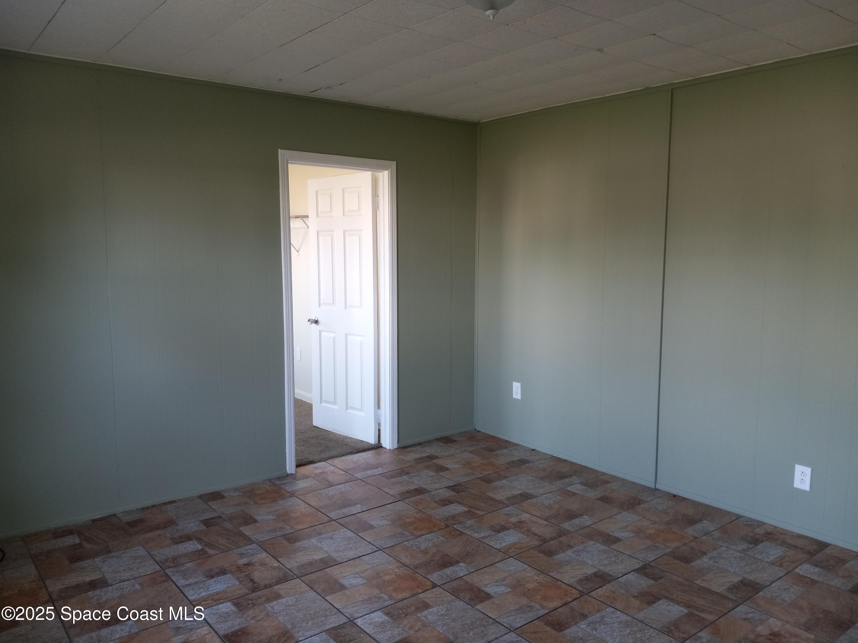 205 Lucas Road Merritt Island, FL 32953 - Photo 4 of 12 Living Room