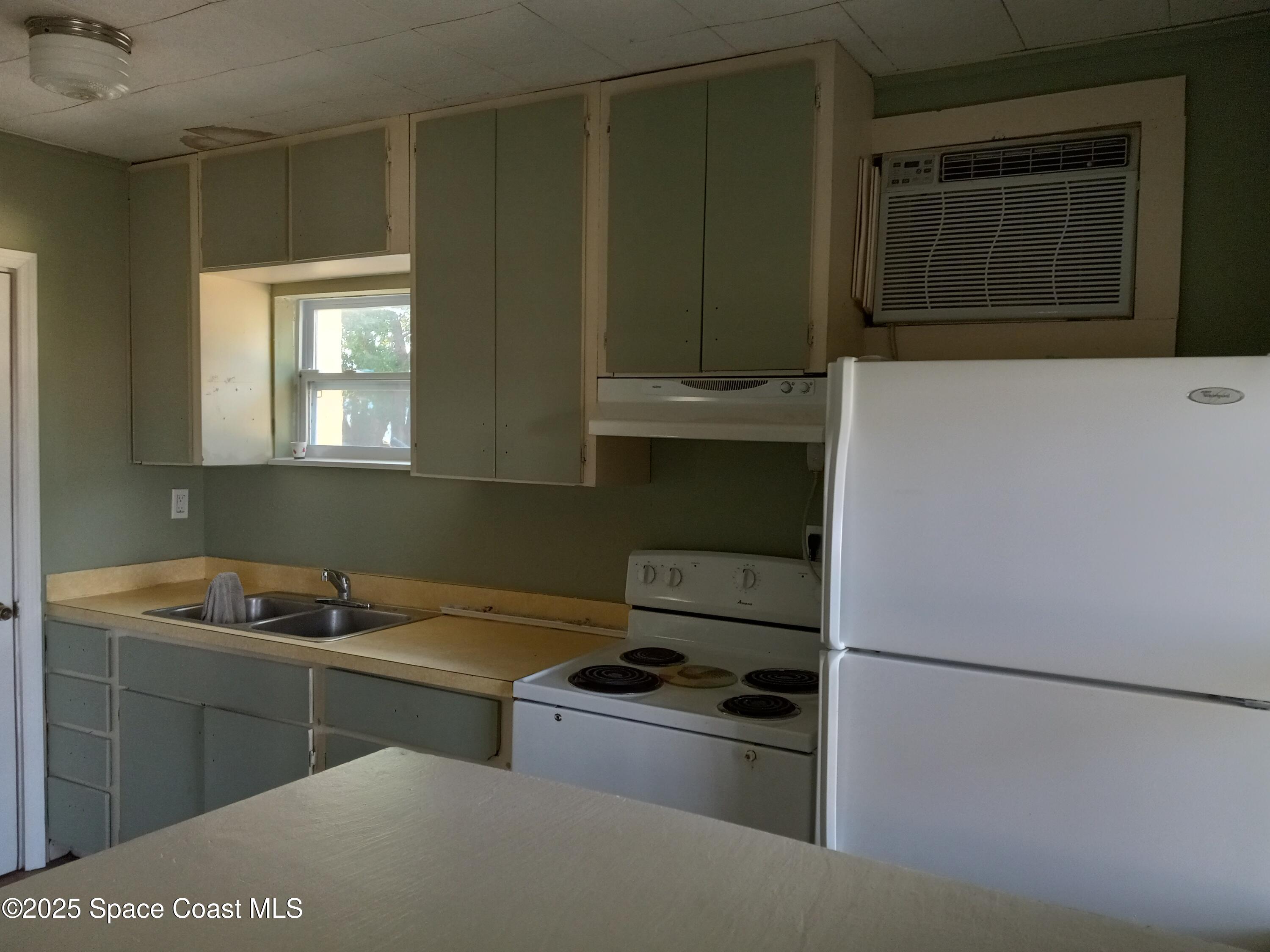 205 Lucas Road Merritt Island, FL 32953 - Photo 7 of 12 Kitchen