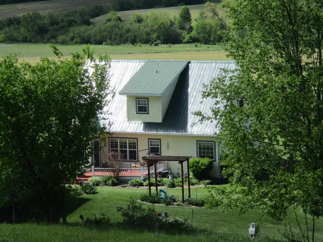 $599,000 | 30694 County Road West, Elroy, WI 53929