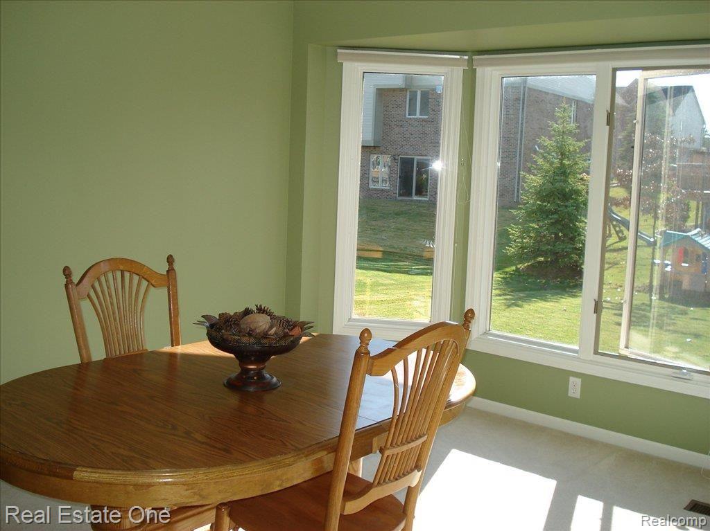 1322 Ross Lane Rochester, MI 48306 - Photo 14 of 25 Formal Dining or Play room