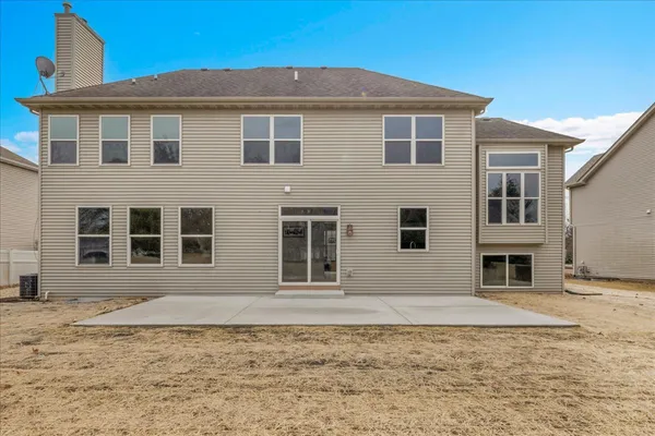 $529,900 | 555 Bluestem Drive, Yorkville, IL 60560