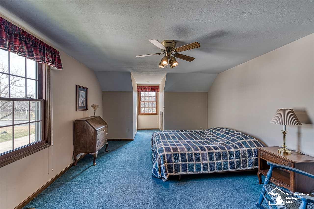 2240 North Custer Road Monroe, MI 48162 - Photo 14 of 21