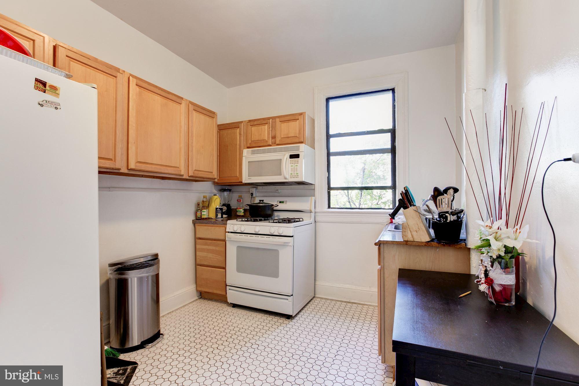 1457 Park Road Northwest, Unit 403 Washington, DC 20010 - Photo 14 of 22 Kitchen