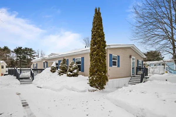 $275,000 | 4 Limestone Way, North Hampton, NH 03862