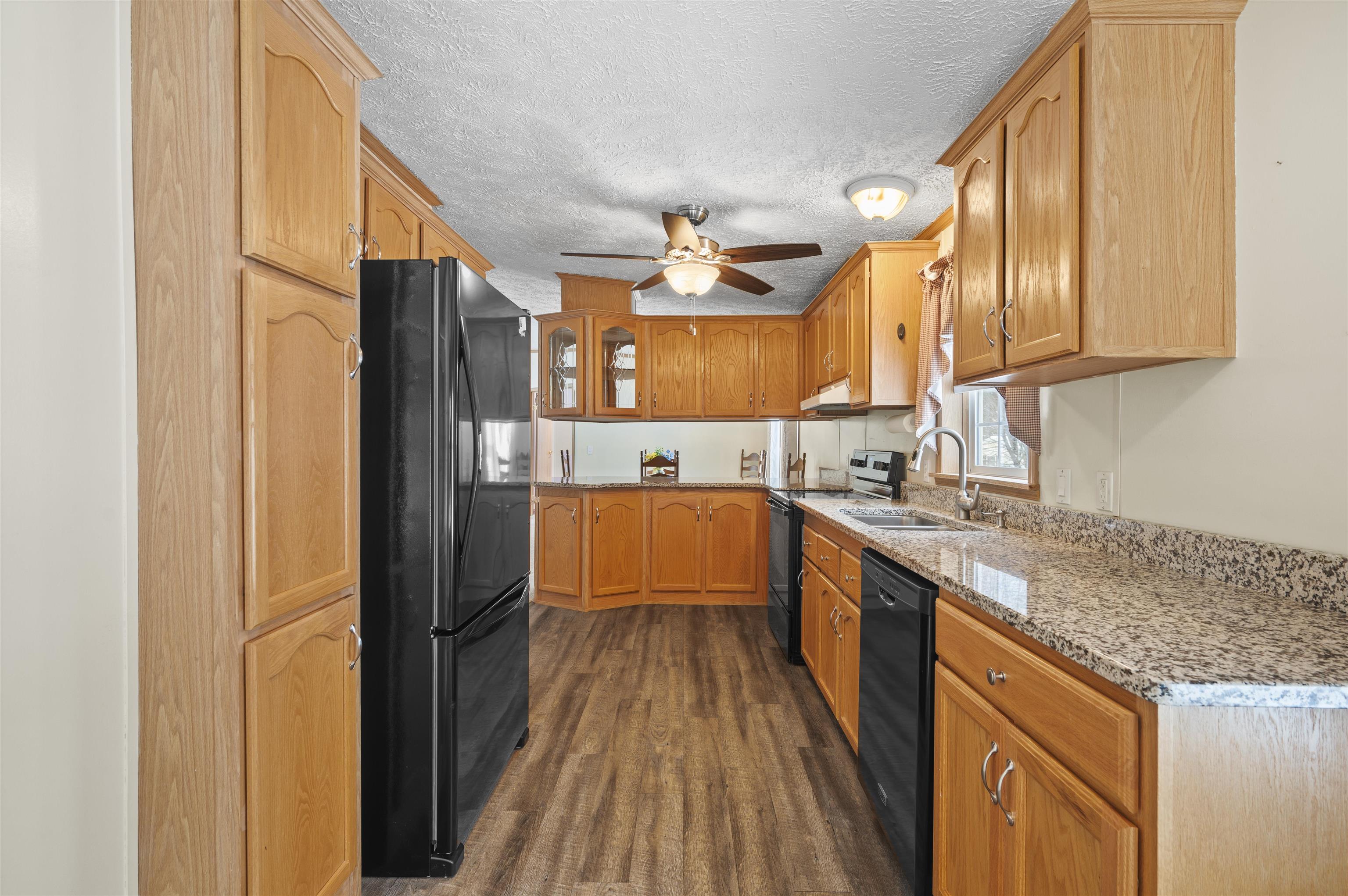 4 Limestone Way North Hampton, NH 03862 - Photo 6 of 34