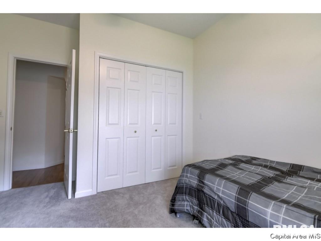 4300 Fielding Drive Springfield, IL 62711 - Photo 19 of 33
