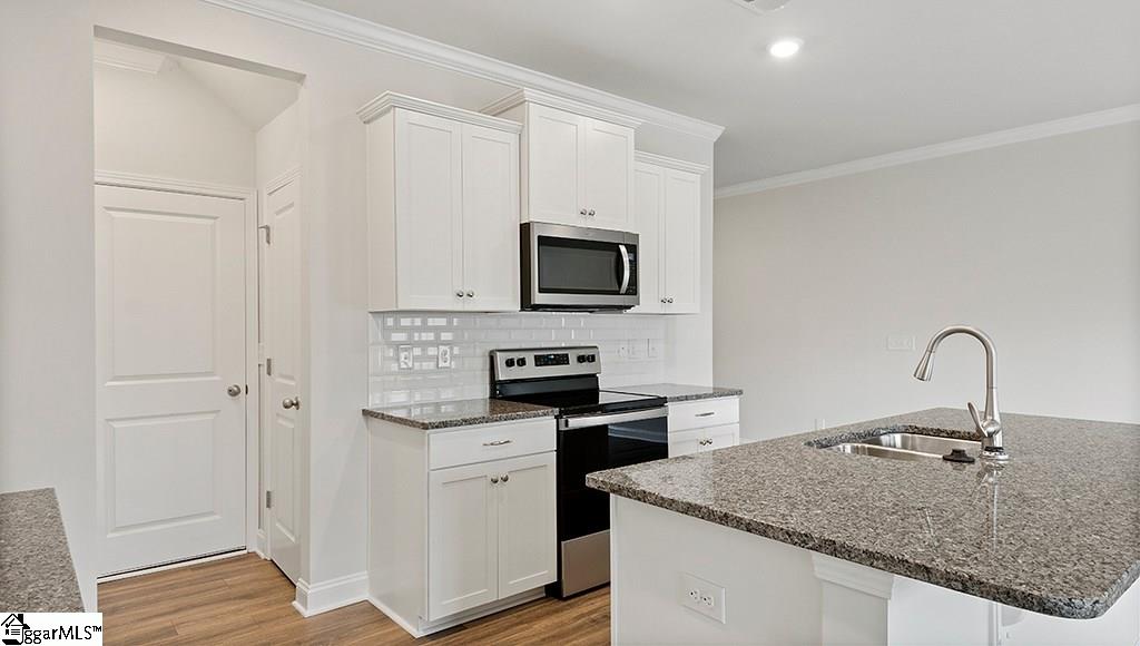 415 Yellow Fox Road Greer, SC 29651 - Photo 11 of 26
