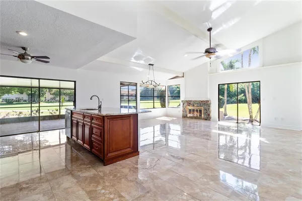 $4,000 | 21344 Escondido Way South, Boca Raton, FL 33433