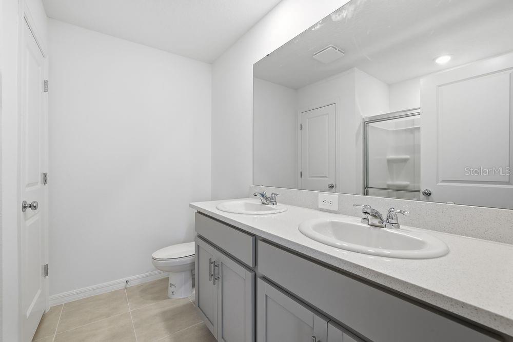 14004 Textile Run Parrish, FL 34219 - Photo 19 of 44