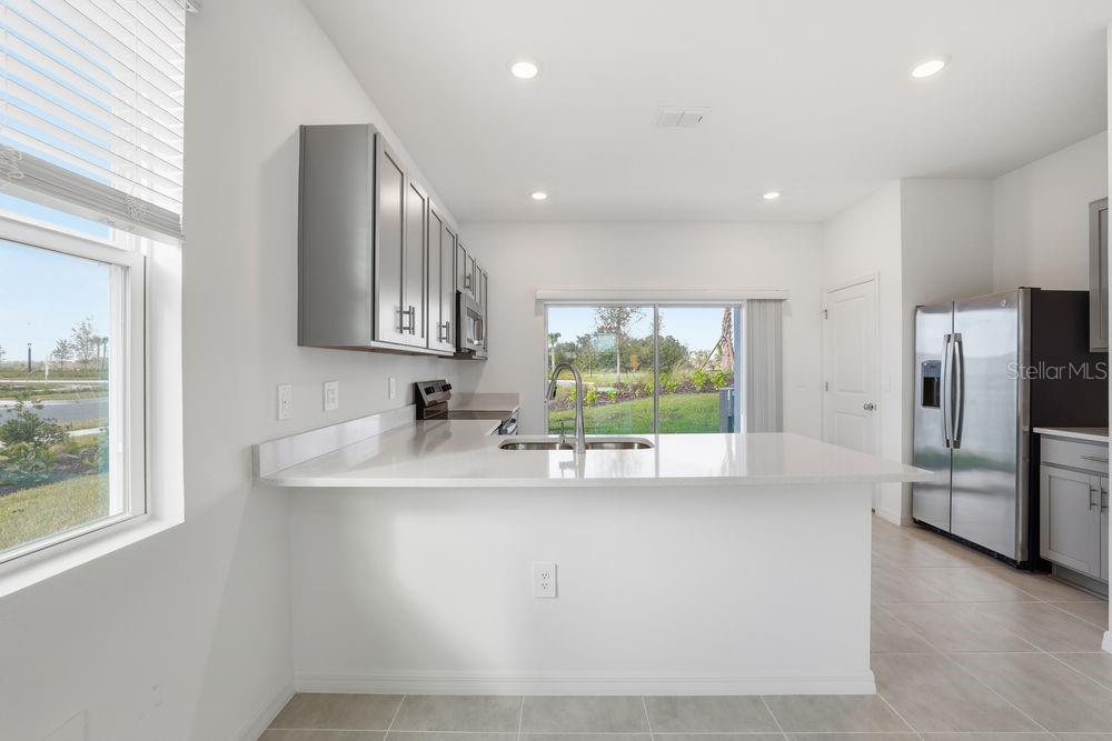 14004 Textile Run Parrish, FL 34219 - Photo 2 of 44