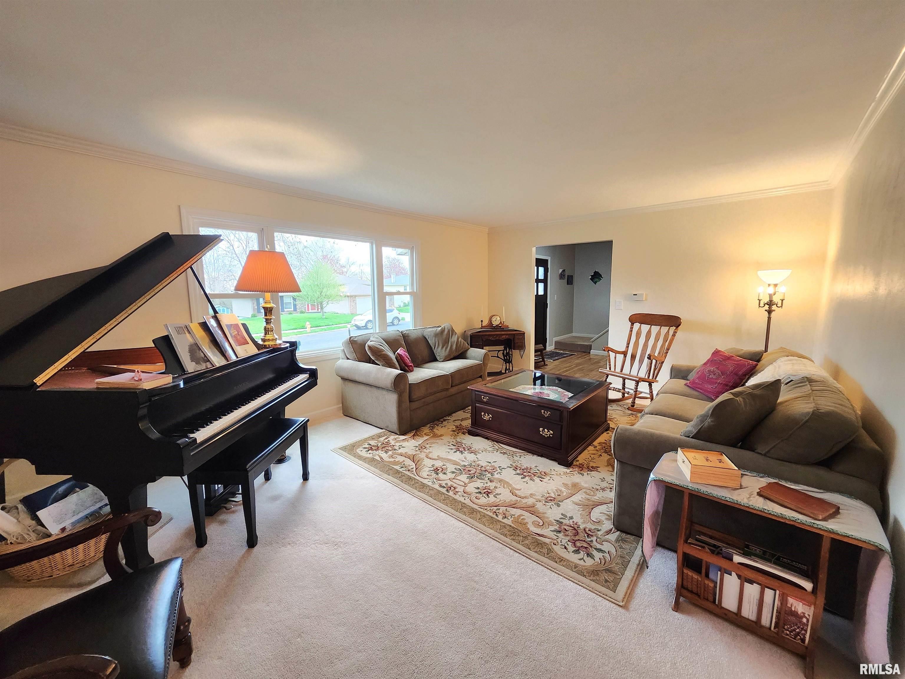1413 West Queens Court Road Peoria, IL 61614 - Photo 23 of 49 Gallery Image 23