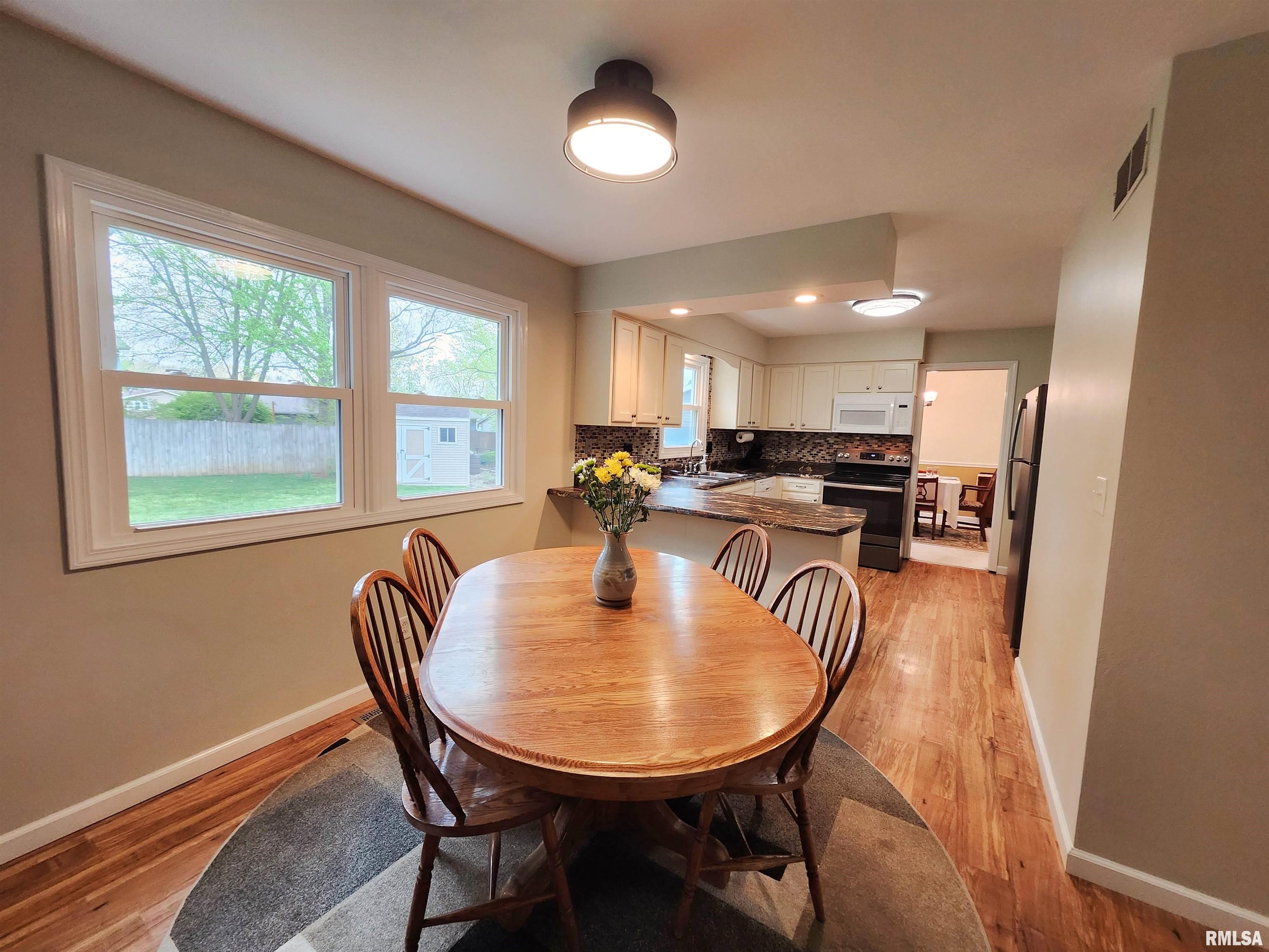 1413 West Queens Court Road Peoria, IL 61614 - Photo 30 of 49 Gallery Image 30
