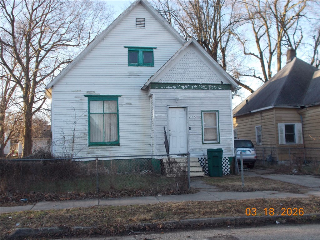 415 East Division Street Decatur, IL 62526 - Photo 1 of 9 Front